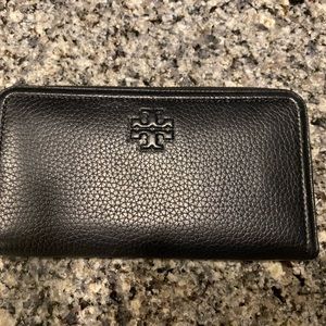 Tory Burch pebbled leather wallet